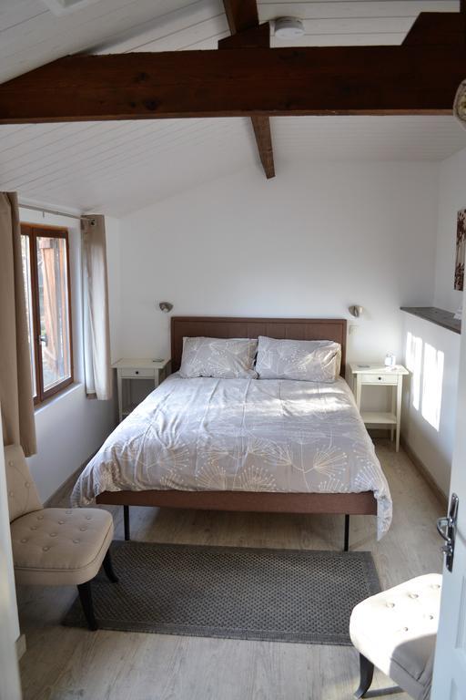 Le Moulin De Lusseau Bed & Breakfast Chef-Boutonne Exterior photo
